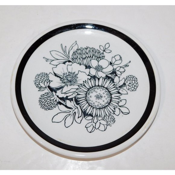 2 Vintage Alfred Meakin SAMOA 6.5" Side dinning Plates Black White Floral - Picture 2 of 7